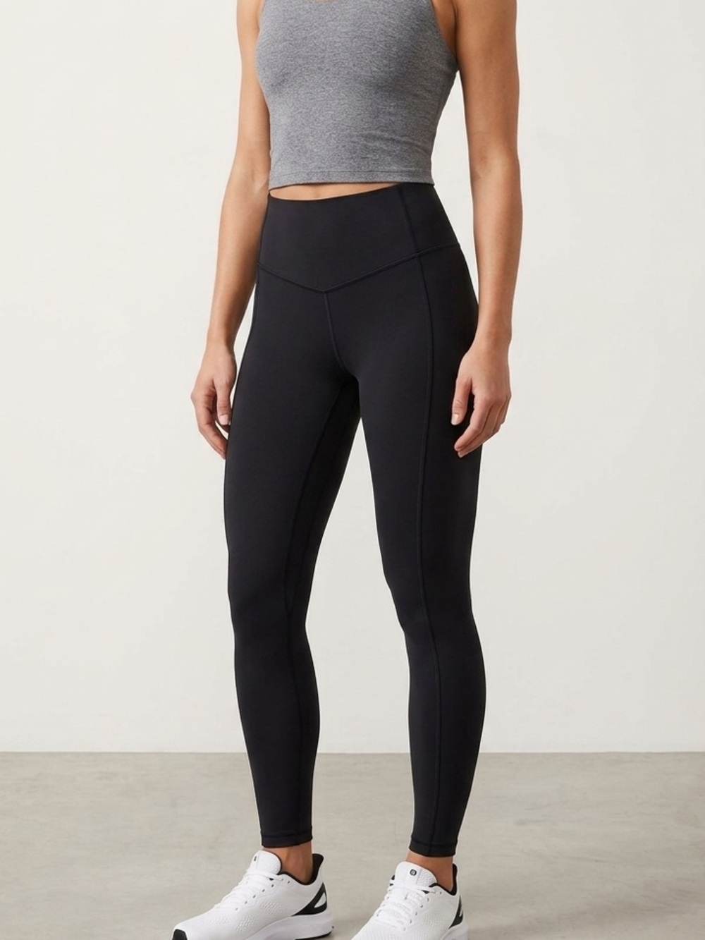 Vuori AllTheForm Pocket Leggings in Black - Women's Size XS - NWT